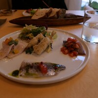 ブラカリイタリア料理店 - 前菜とサラダのプレート