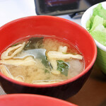 すき家 - 味噌汁
