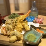 京出汁おでんと旬菜天ぷら 鳥居くぐり 池袋店 - 