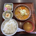 もつ煮屋 日の出食堂 - 