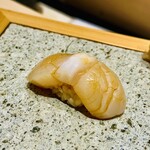 Kumamoto Sushi Ginza Fukuju - ホタテ