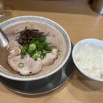 博多ラーメン 和 - Dランチ　ご飯セット　980円（かため）