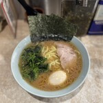 横濱ラーメン あさが家 - ラーメン並