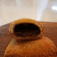 Lounge & Dining G - 東京カレーパンの断面