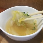 キッチン ブルー グローブ - 具沢山スープ