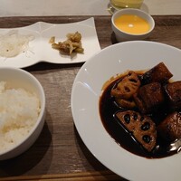 CINA New Modern Chinese - 