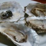 北翠寮 - 生カキ