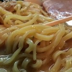 清六家 - マル特清六家豚骨醤油、平打ち麺