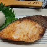 おひつ膳 田んぼ - ぶりの塩焼き