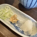 Hojinashi - 山わさび丼　薬味