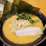 Yokohama Iekei Ramen Miyamoto Shouten - 