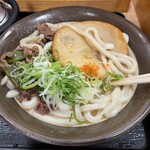 牧のうどん - ネギをたっぷり入れて、いただきます