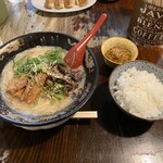 Tonkotsu Ramen Ginsui - 替え玉4点セット（銀水らーめん、ご飯、カレー肉）