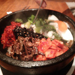 石焼ビビンバ（1,150円）スプーンで混ぜるべし！