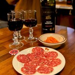 FENICOTTERO - サラミ、キャロットラペ、赤ワイン