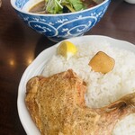 野菜料理とスープカレーのお店 南葉亭 - パリパリチキン。塩コショーのバランスがイイ