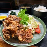 マルホ - 料理写真:鳥唐揚げ定食