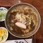 一よし - 八丁味噌うどん(肉入) 900円