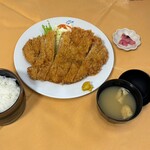 レストラン八白 - ジャンボチキンカツ定食
