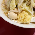 ラーメン二郎 - ショウガ半分