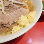 ラーメン二郎 - ニンニク少し