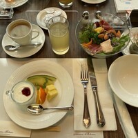 ポム・ダダン - 