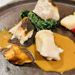 ビストロ セレニテ - 帆立の貝柱と椎茸の旨みの違い食感の違い　ほうれん草の青さの深いこと深いこと〜　byまみこまみこ