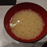 博多呑喰処 天から - 味噌汁。
      この味噌汁は美味しい。
      ジワる。