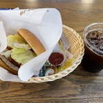 フレッシュネスバーガー - サルサバーガーセット　※低糖質バンズに変更。普通に旨い。北海道ポテトフライも旨い。