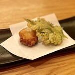 Ginza Uobaka - 揚げ物：2点盛り
                      左：地魚竜田揚げ
                      右：なめろう香り揚げ