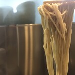 新横浜ラーメン博物館 - 東京【浅草 来々軒】『ミニラーメン』の麺