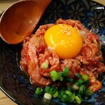 焼肉家 KAZU 神楽坂 - ローストビーフ、タレが最高