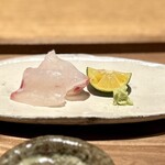 日本料理FUJI - 真鯛、とても美味しいですが、これは前座なのか？(^^)
