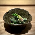 日本料理FUJI - いつもの手間を掛けた金胡麻で、オーソドックスな胡麻和え。
      こういう贅沢が好きなのです♪