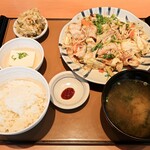やよい軒 - 肉野菜炒め定食