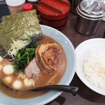 横浜家系らーめん 侍 上野店 - 