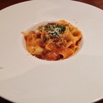 Osteria il gufo - 【Bランチ】生パスタ。トマトとチーズの組み合わせは王道ですが、これはまたとても美味しい逸品でした。