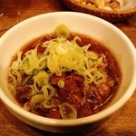 スタンディング　８オンス - 牛すじの煮込み