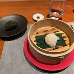 茶郷 - 海老の蒸し餃子、中華風コロッケ