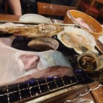 魚がし酒場 魚せん - 自分たちで焼けます