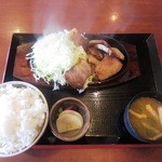 とんバラ焼定食(ライス大盛)￥９００