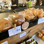 米男JAPAN - 店内ベーグル陳列