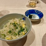 野々庵 - 《芹と炒り卵の炊き込みご飯》《香の物》