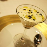 前菜　ミキュイとムース多重層