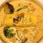 ラ・ブリック - 濃厚な海老ソース、中央に雲丹