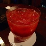 CAVE - 苺のフレッシュカクテル