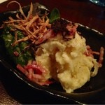 CAVE - 大人のトリュフ風味ポテトサラダ