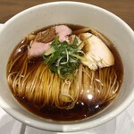 中華そば とちの葉 - 料理写真:やってきたのは、ほぼ100点。