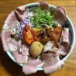 虎一番 - 油そば+チャーシュー+タマネギTP