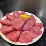 焼肉響楽 - 塩タン×2 ♪